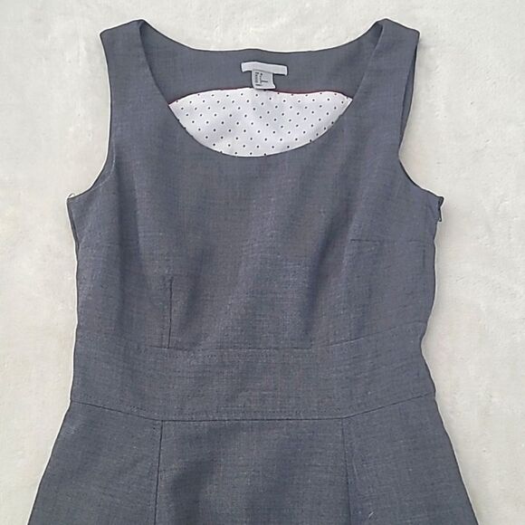 H&M Women's 6 Fit And Flare Solid Gray Dress Lined Polka Dot Pleated Scoop Neck - Picture 3 of 16